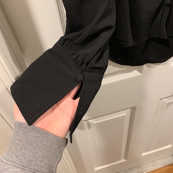 Worn once dressy black top XL - Picture 3 of 7